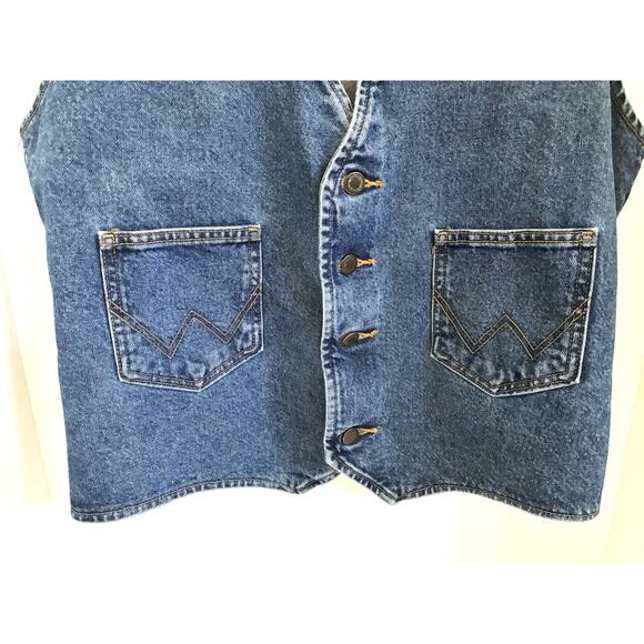 Wrangler Yellowstone Dutton Ranch Denim Vest – Men’s M Western - Picture 5 of 9